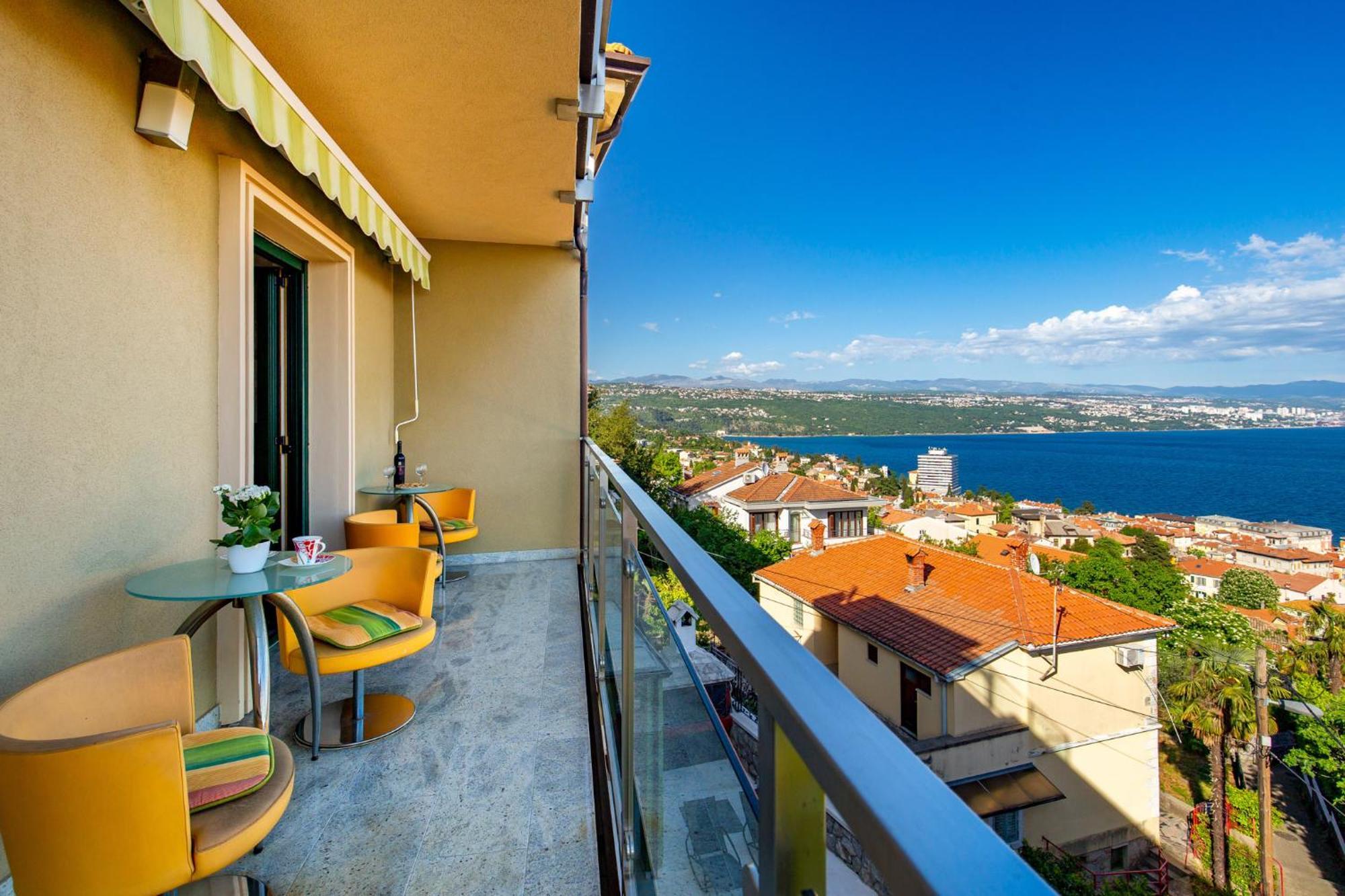 Lux Apartmani Opatija Extérieur photo